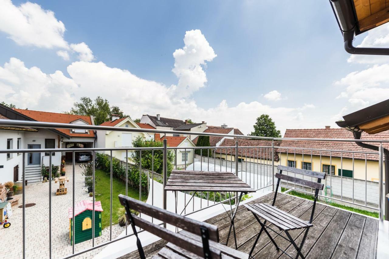 Weingut Gaestehaus D&D Haider Jois Exterior foto