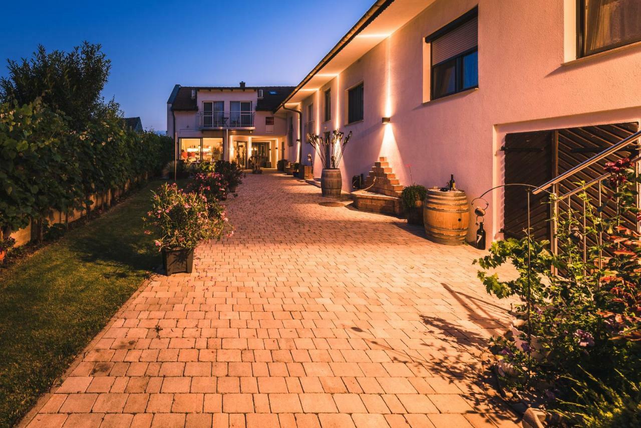 Weingut Gaestehaus D&D Haider Jois Exterior foto